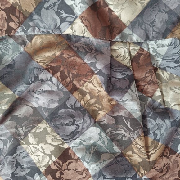 Vintage Gray Floral Blouse - Picture 5 of 5